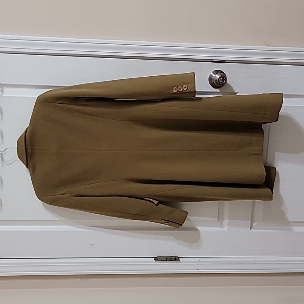 Coat. - Picture 3 of 6